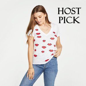 Chaser white & red lips linen V-neck t-shirt